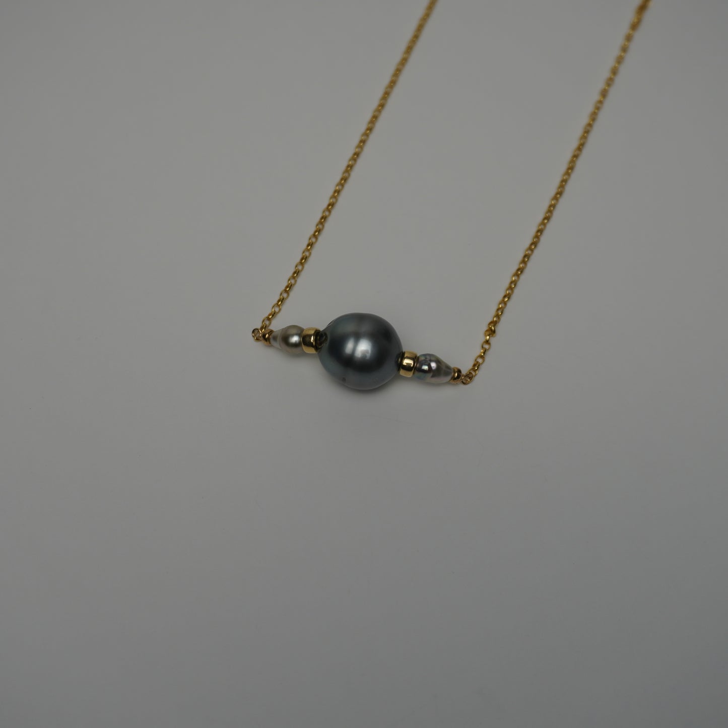 Tahitian Pearl & Twin Keshi Pearl Necklace – 16" 14k Gold Fill