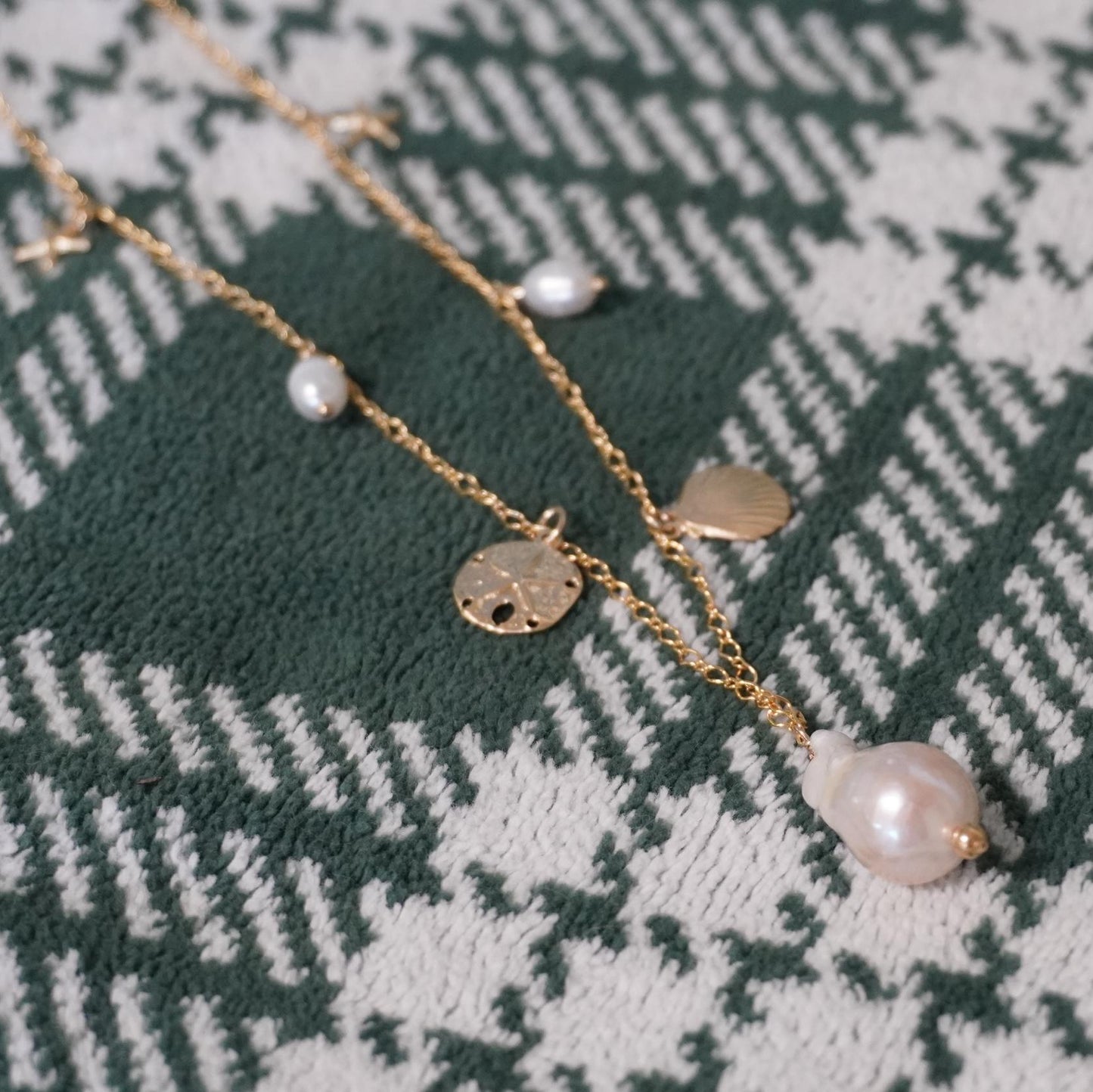 Freshwater Pearl Shell Necklace