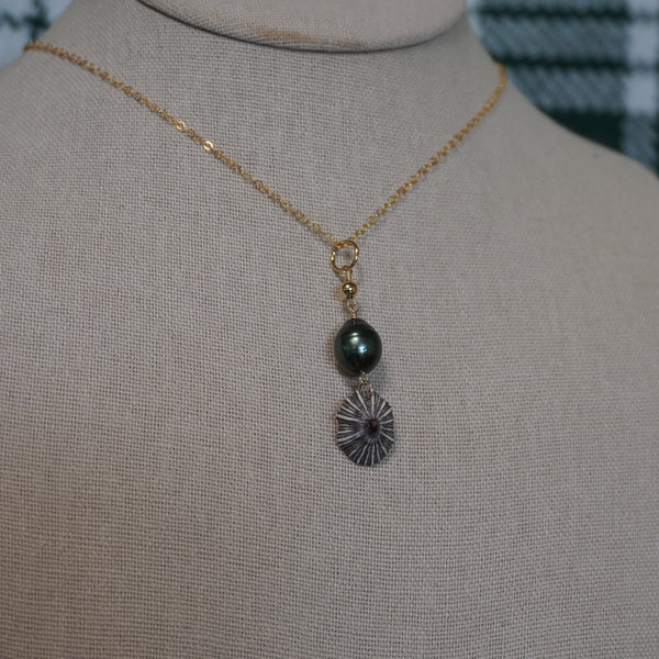 Opihi Tahitian Pearl Necklace