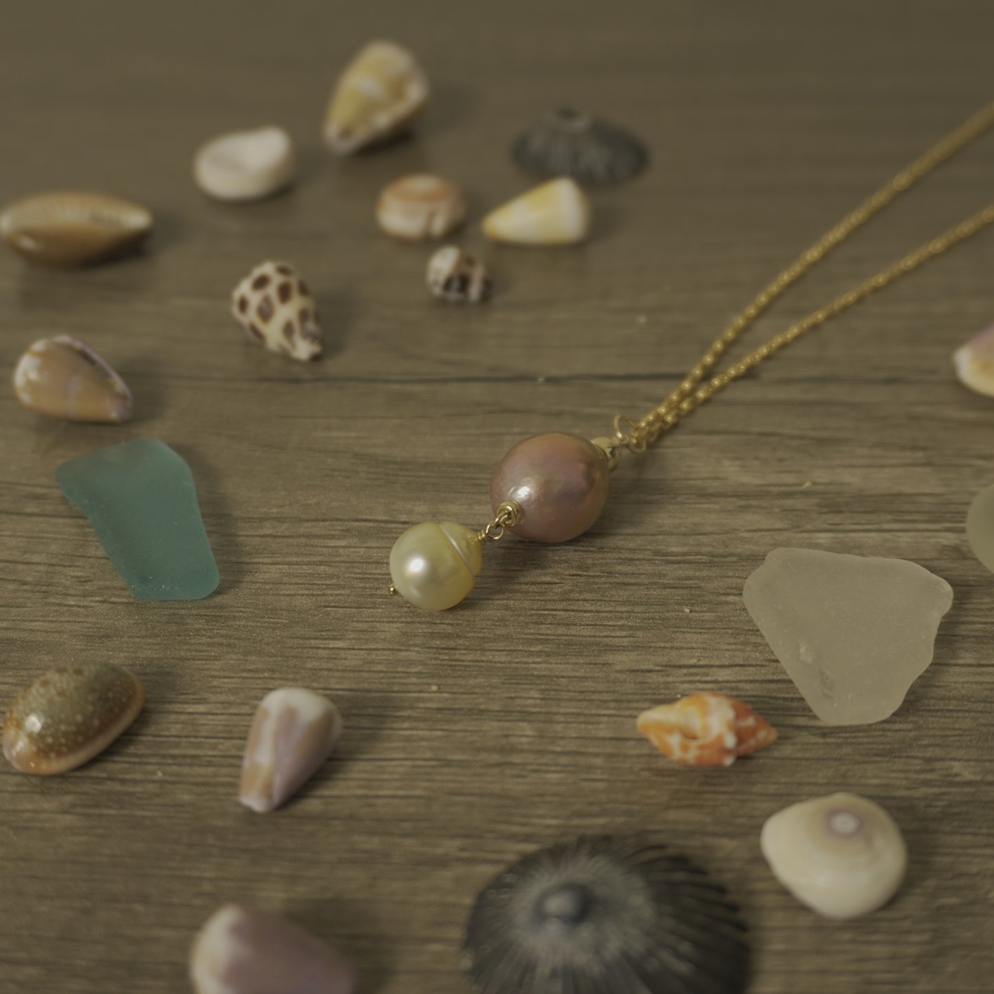 Pink Edison Pearl w/ Gold South Sea Pearl