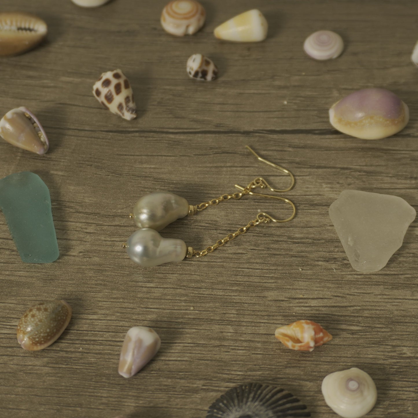 Freshwater Pearl Dangle Earrings