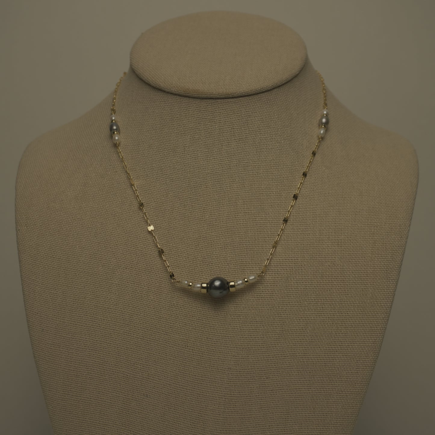 Tahitian Pearl & Starburst Chain Necklace with Gold Roundels – 16"