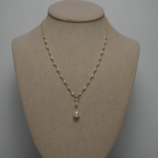 White Button Pearl & Figaro Link Station Necklace – 17" 14k Gold Fill