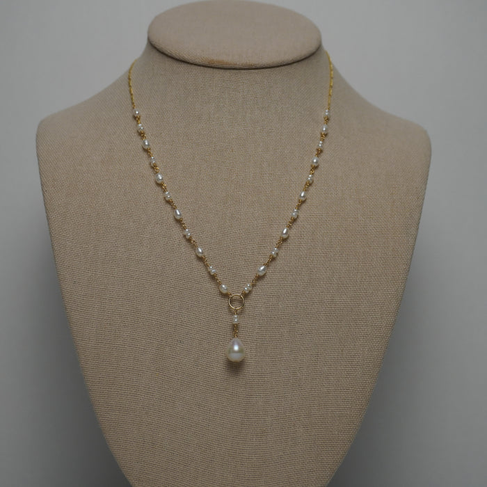 White button pearl and figaro link station necklace in 14k gold fill