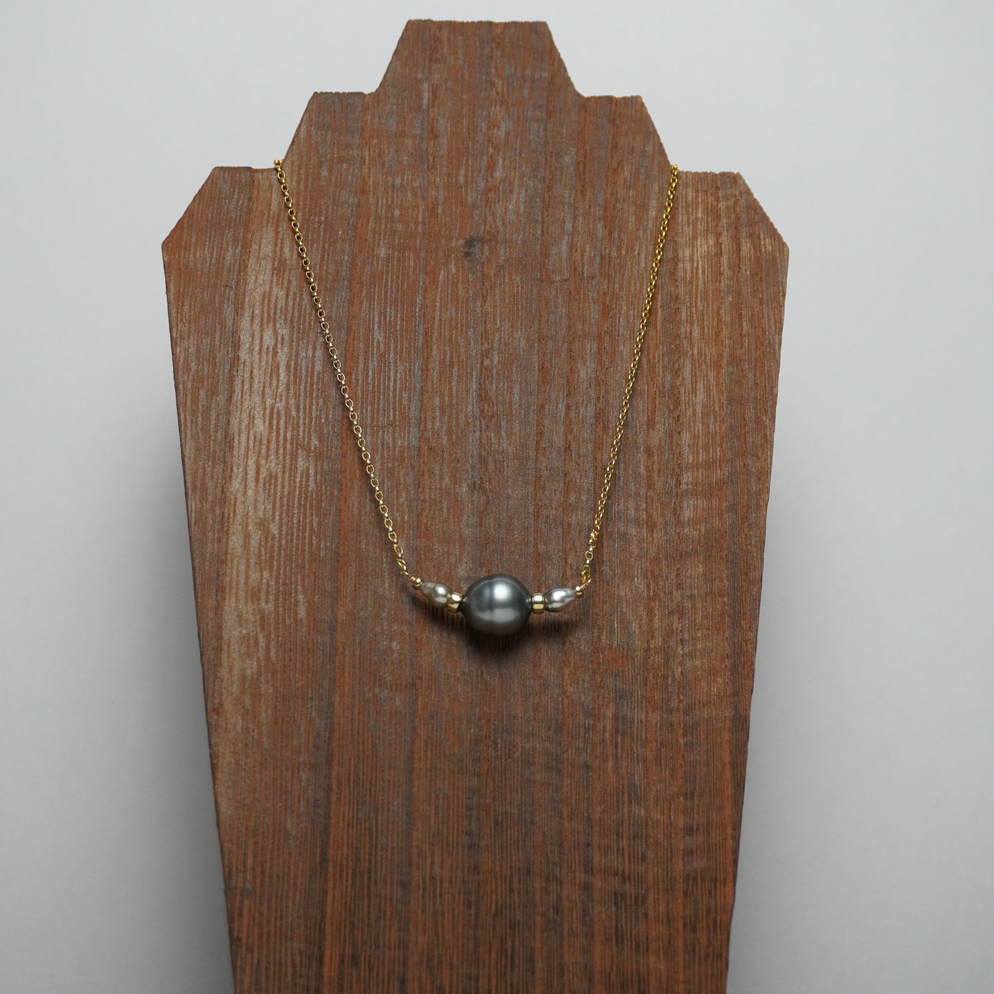 Tahitian Pearl & Twin Keshi Pearl Necklace – 16" 14k Gold Fill