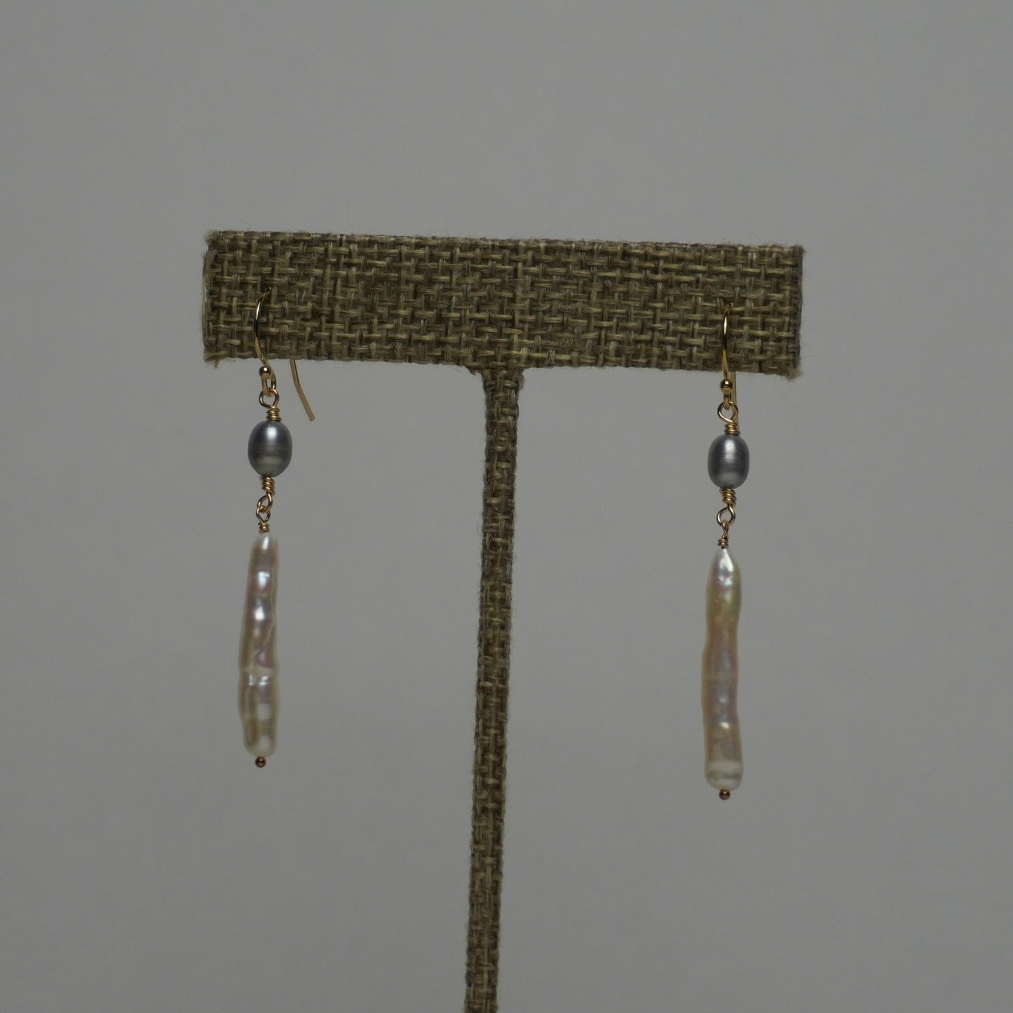 Stick Pearl with Mini Tahitian Pearl Earrings