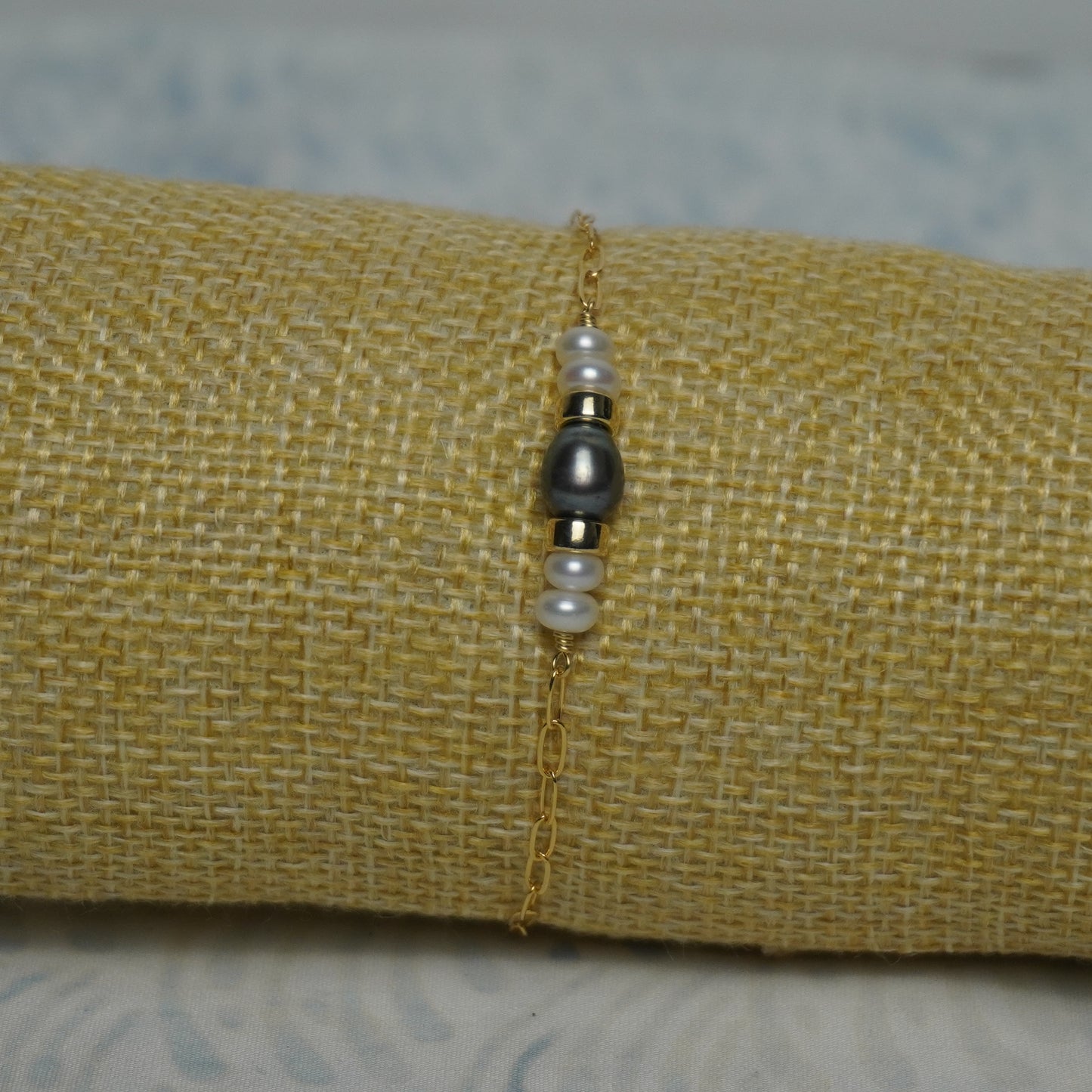 Black & White Mixed Pearl Paperclip Bracelet – Adjustable 5.5" to 7.5"