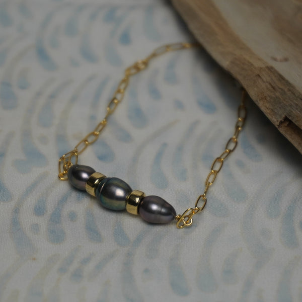 Black Freshwater Pearl Paperclip Chain Bracelet with Large Gold Roundels