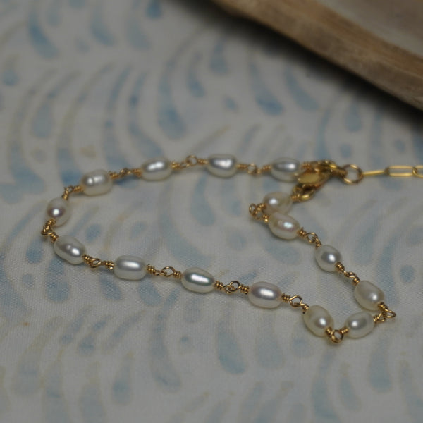 Dainty White Freshwater Pearl Bracelet – Adjustable 6.5" to 8.5"