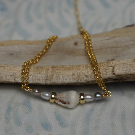 Abbreviated Cone Shell & Mixed Pearl Double Rolo Chain Bracelet