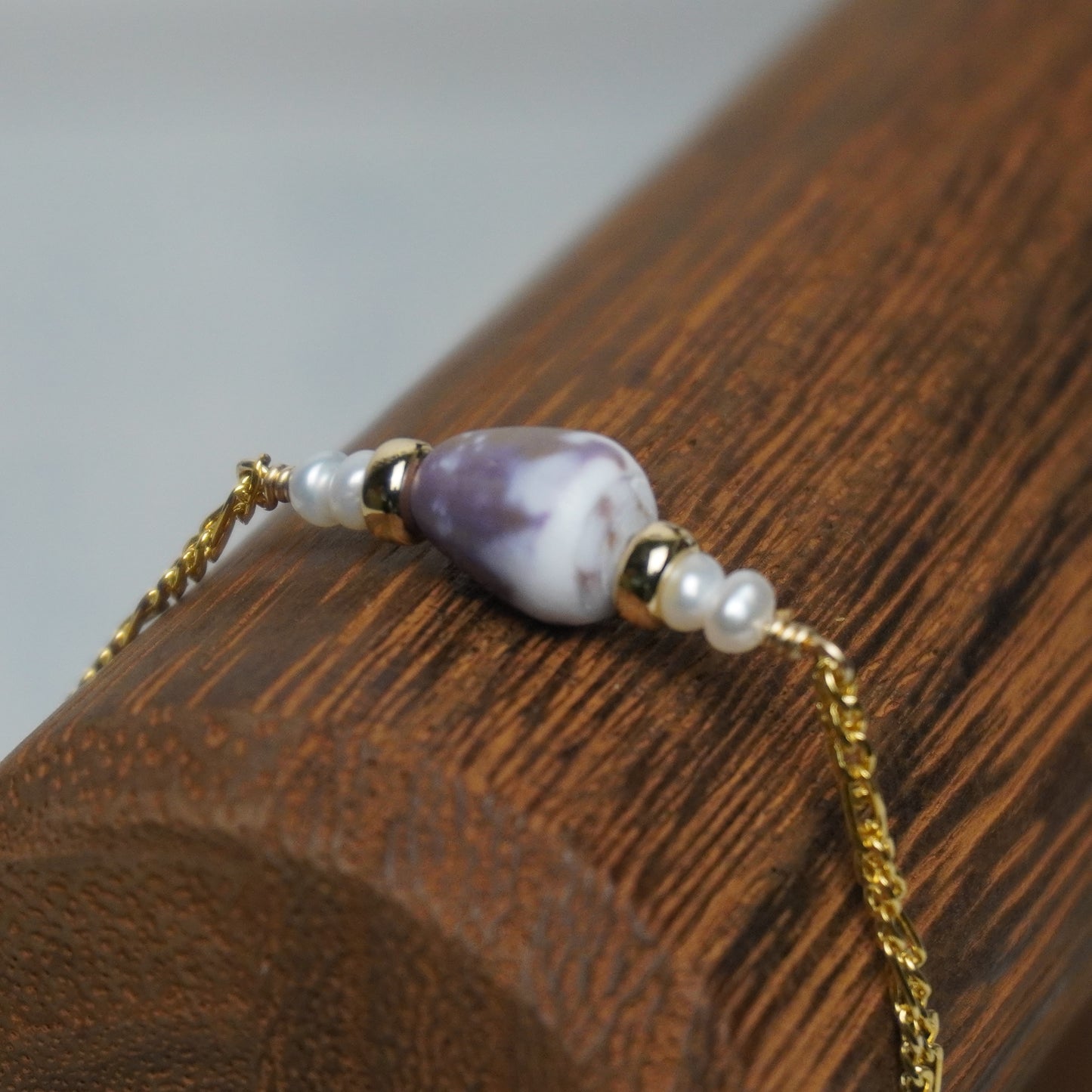 Rat Cone Shell & White Button Pearl Double Figaro Chain Bracelet
