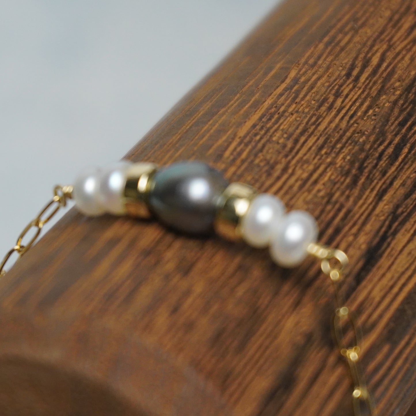 Black & White Mixed Pearl Paperclip Bracelet – Adjustable 5.5" to 7.5"