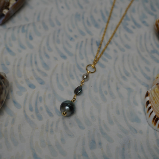 Ellie // Large Tahitian & Mixed Silver-Black Keshi Pearl Necklace – 17"