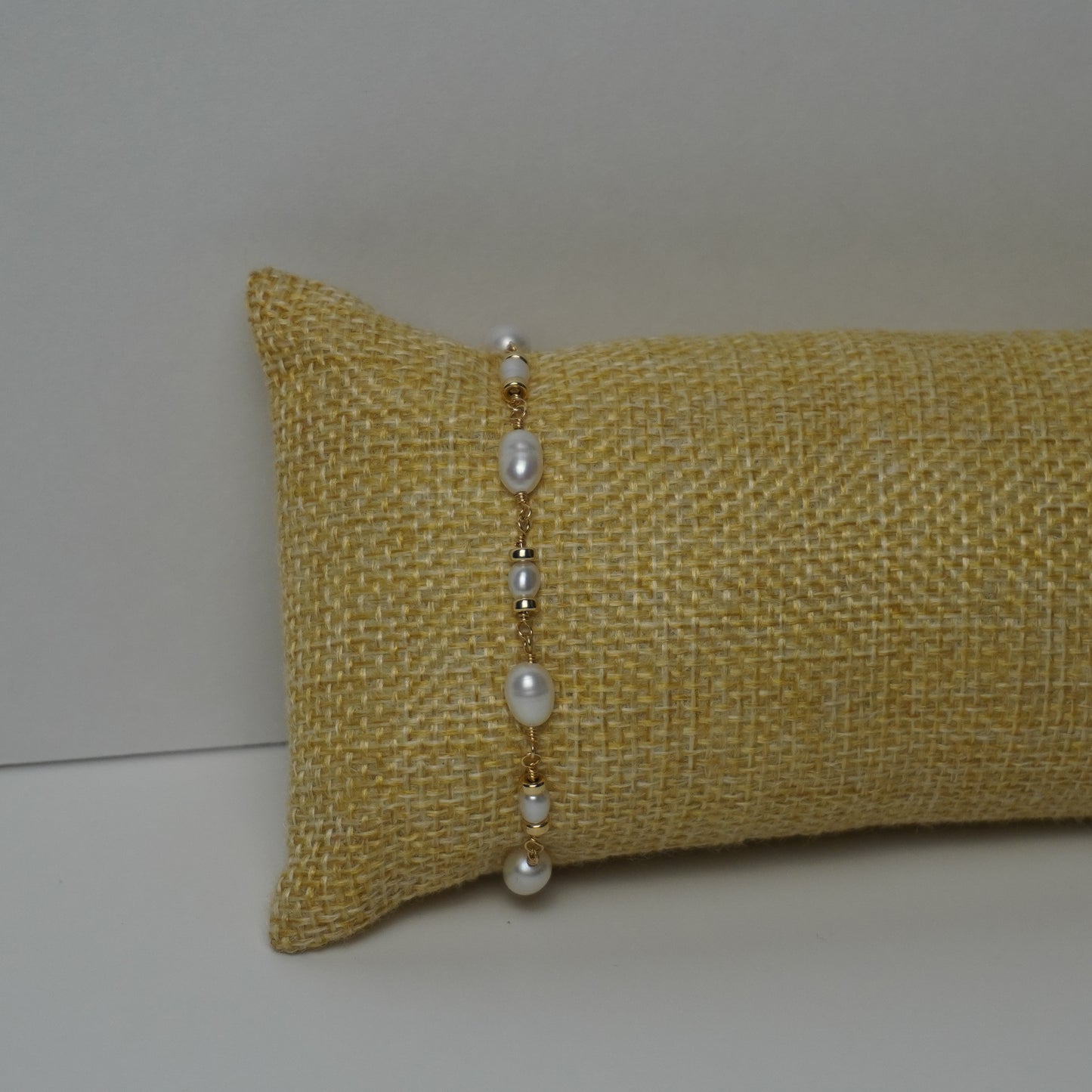 Freshwater Pearl & Gold Roundel Chain Bracelet