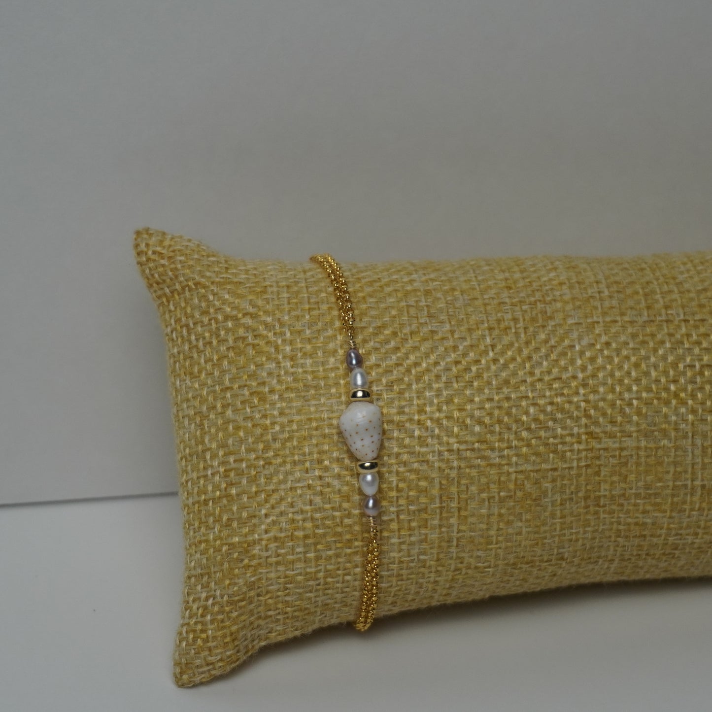 Abbreviated Cone Shell & Mixed Pearl Double Rolo Chain Bracelet