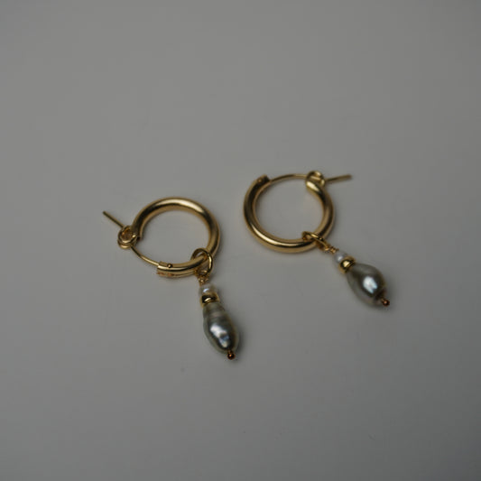 Yuki // Silver Keshi & Button Pearl Drop Huggie Earrings