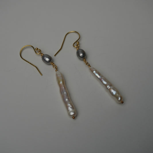 Stick Pearl with Mini Tahitian Pearl Earrings