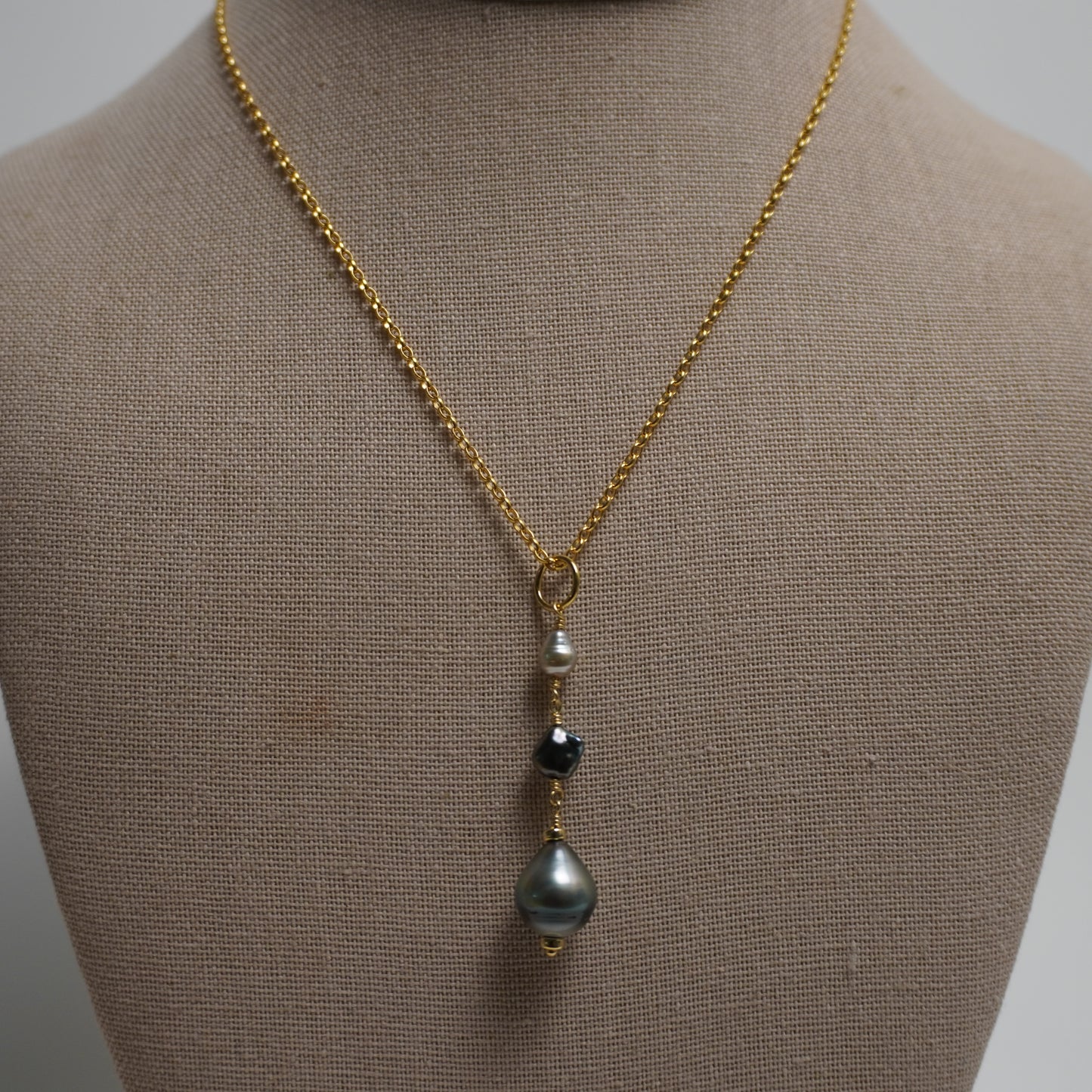 Malu // Tahitian & Keshi Pearl Drop Necklace
