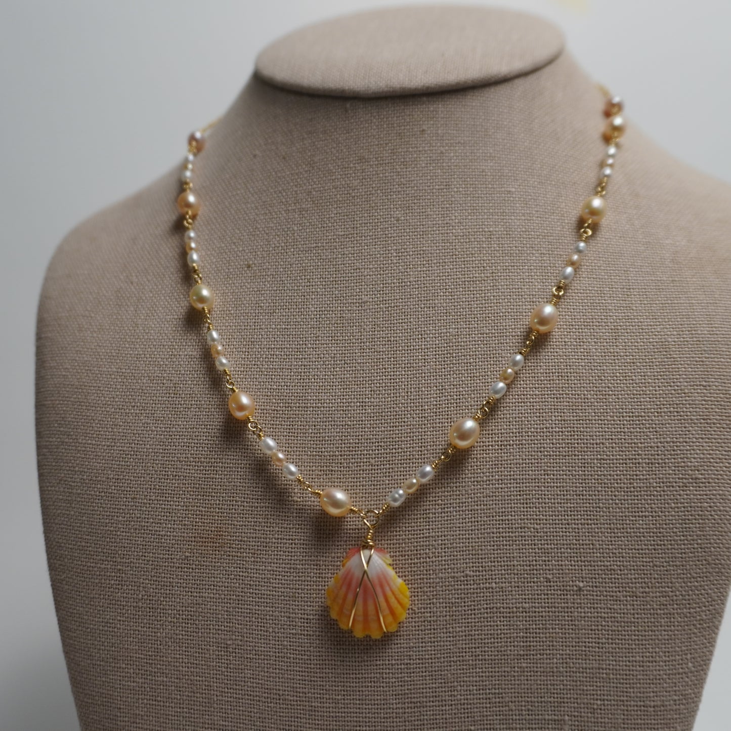 Sunrise Shell & Pink & White Freshwater Pearls Necklace
