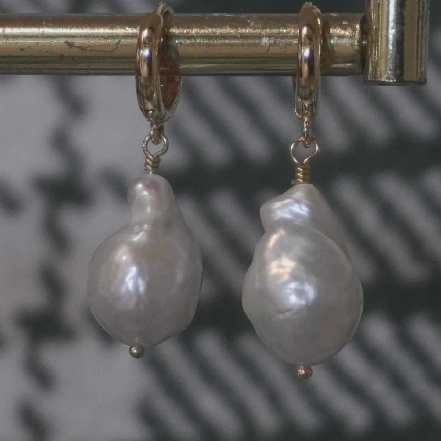 Freshwater Pearl Earrings